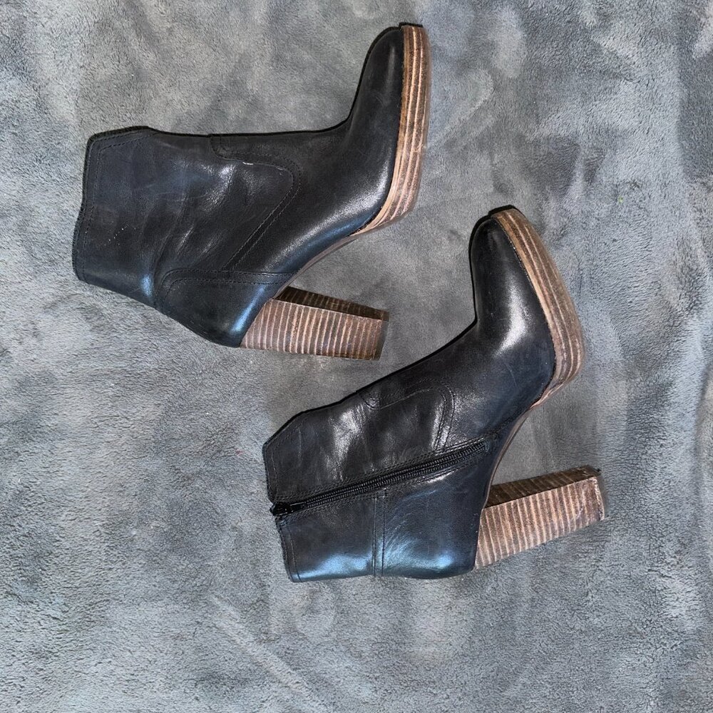 Black Heeled Booties Women's 8.5 Wood Heel Lucky Brand - Picture 7 of 11